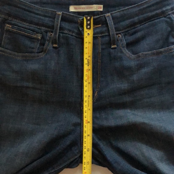 Levi’s 721 High Rise Skinny Jeans - Picture 13 of 14